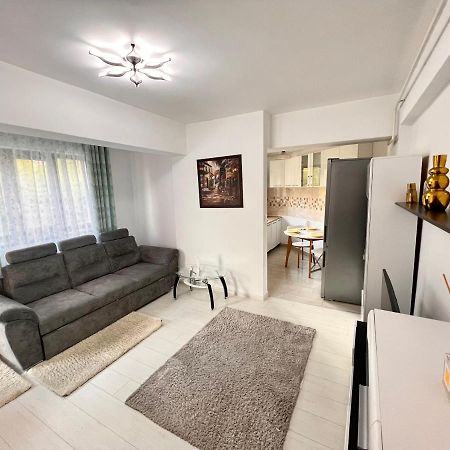 2 Rooms Apartment Airy & Bright Relax Iasi Exteriér fotografie